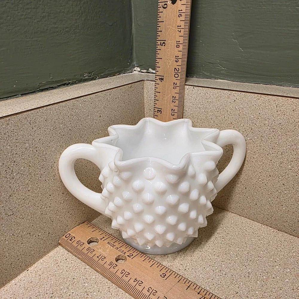 Fenton vintage hobnail